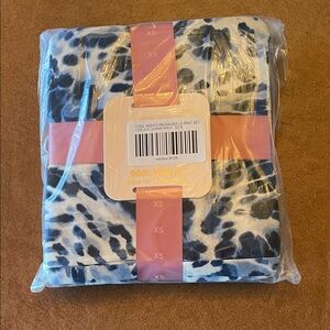 Soma Cool Nights Pajama Set - NWT Size XS Navy Top w/Blue Leopard Print Pants
